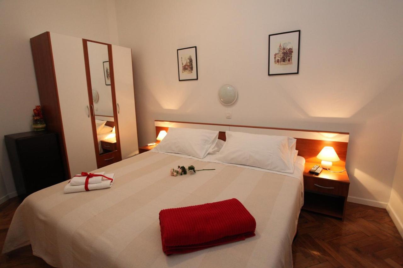 Vincent Apt. In Old Town Centre Zara Esterno foto
