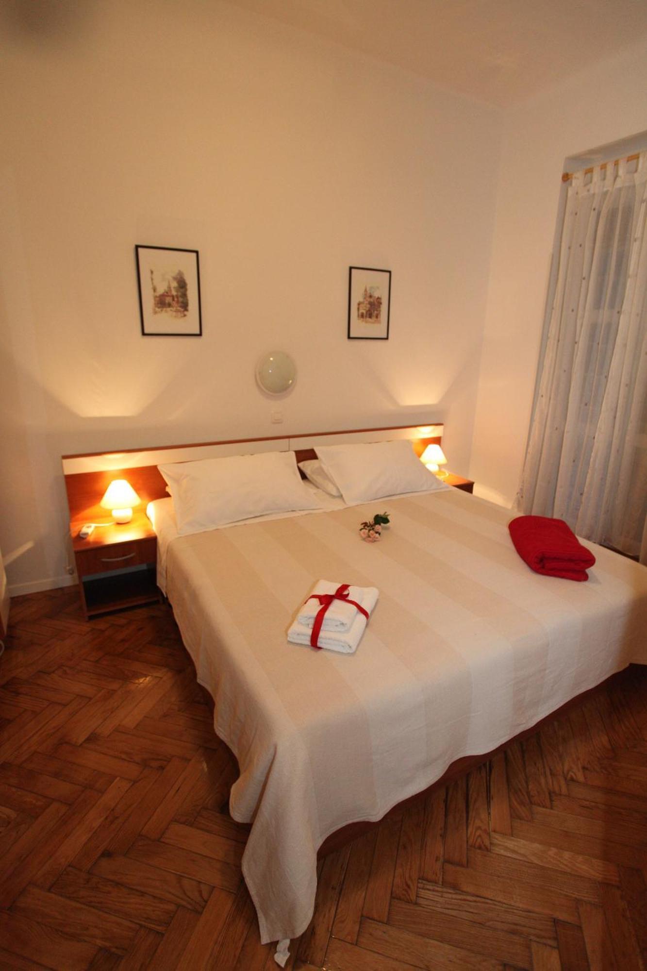 Vincent Apt. In Old Town Centre Zara Camera foto