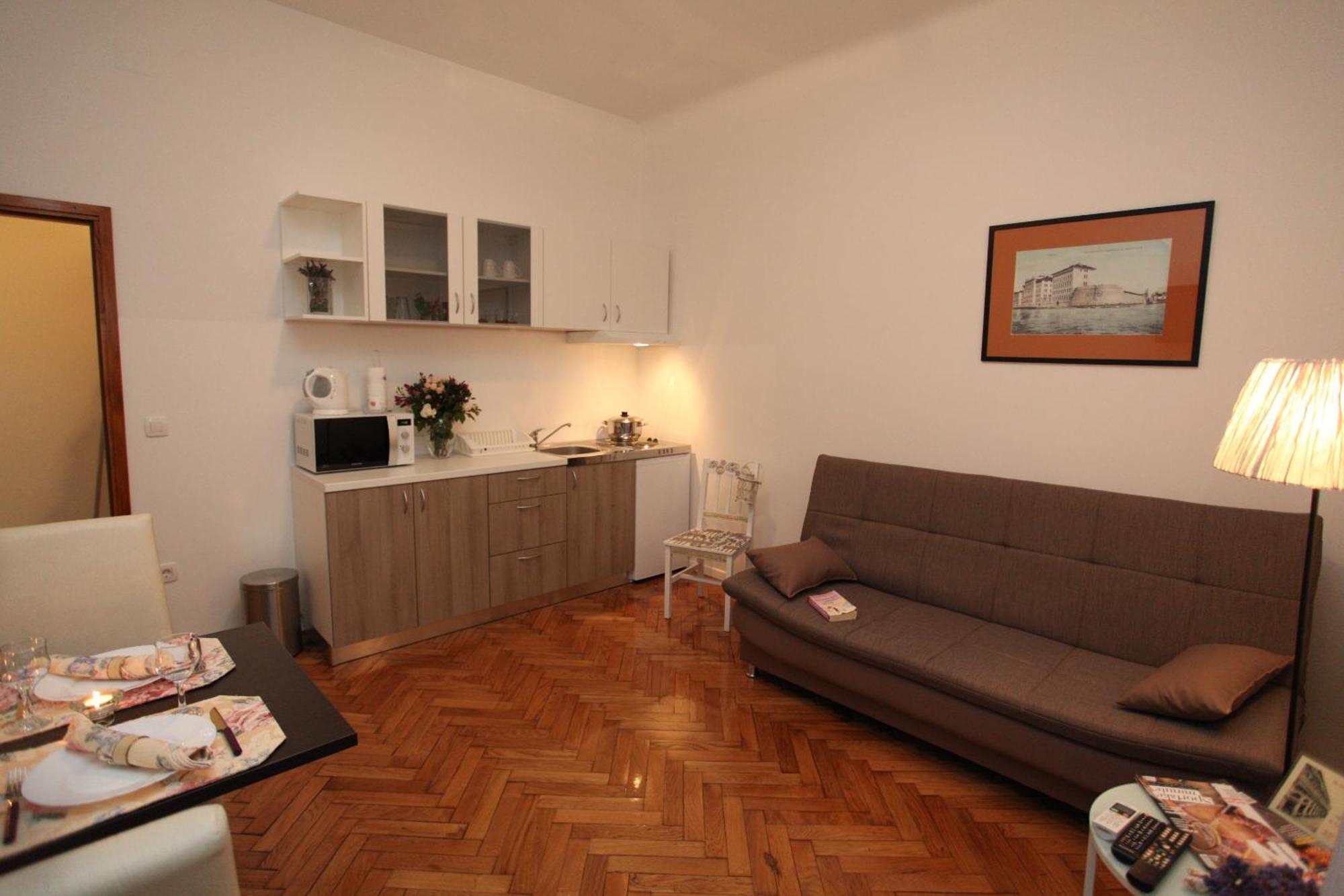 Vincent Apt. In Old Town Centre Zara Camera foto